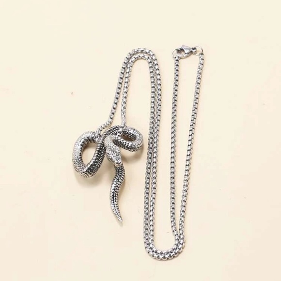 π Awesome Coiled Metallic Serpent Snake Necklace π - Picture 3 of 3